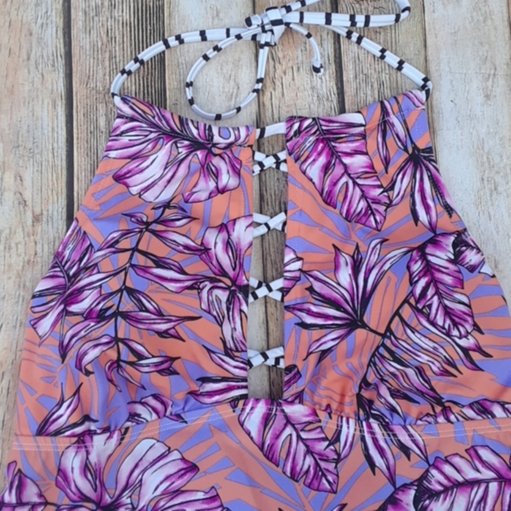 Salt & Cove "Hawaii Not" High-Neck Tankini Top